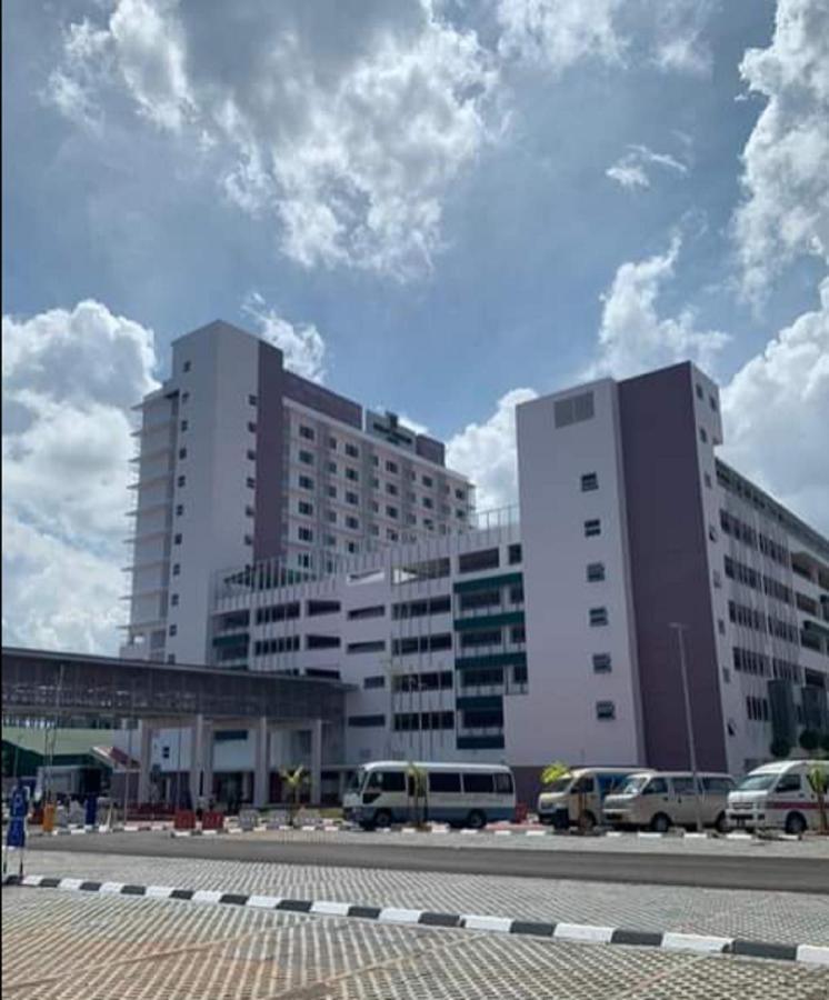 Serapi Verdure Hotel Kuching Exterior foto