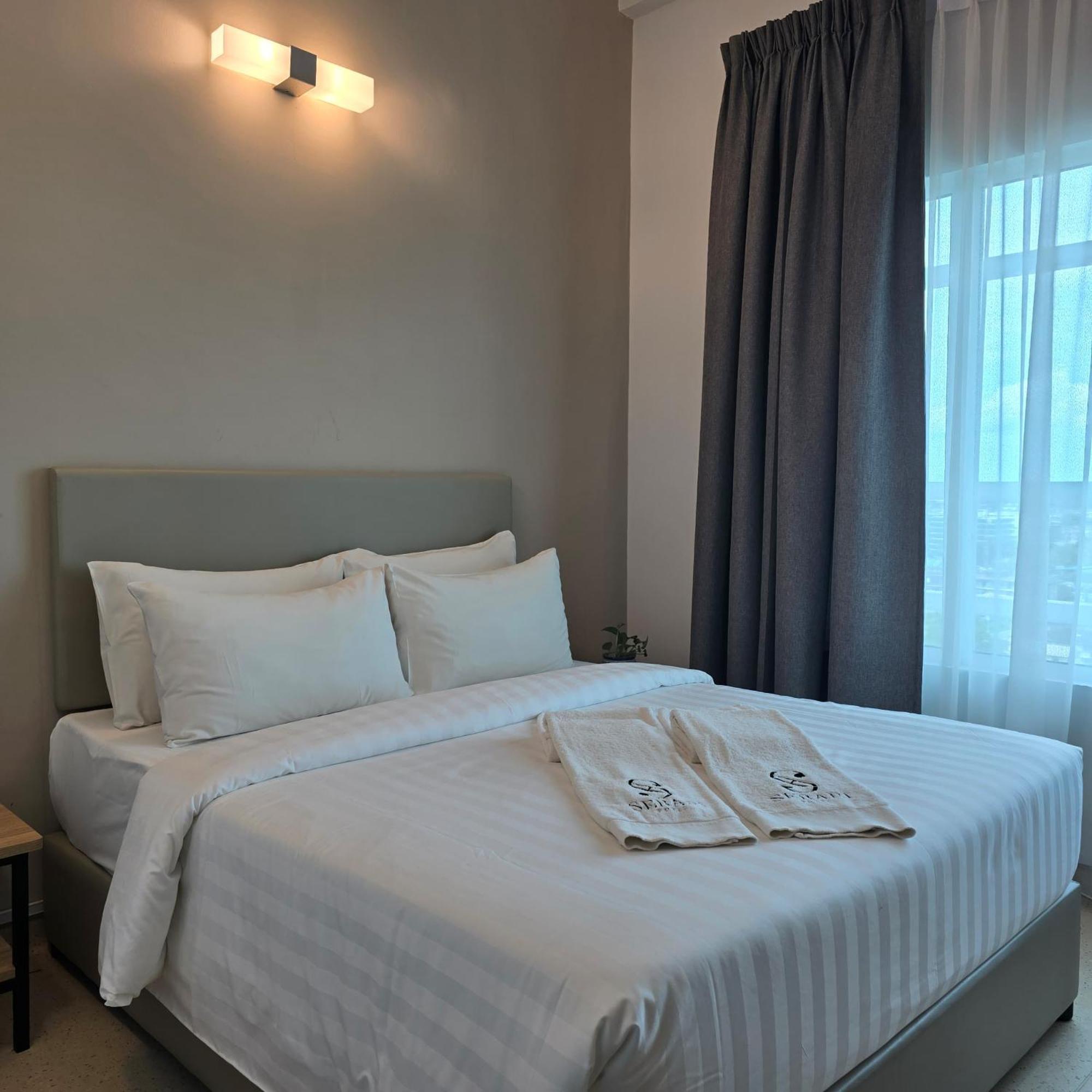 Serapi Verdure Hotel Kuching Exterior foto